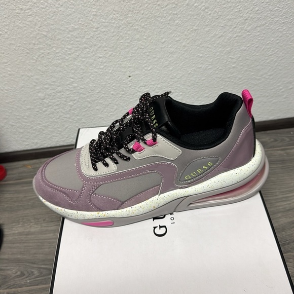 Guess Womens Fever 3 Lace Up Platform Casual and Fashion Sneakers - Picture 6 of 6